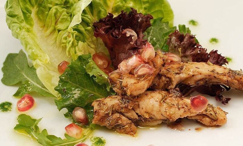 Ensalada de pollo con granada Ensalada de pollo con granada