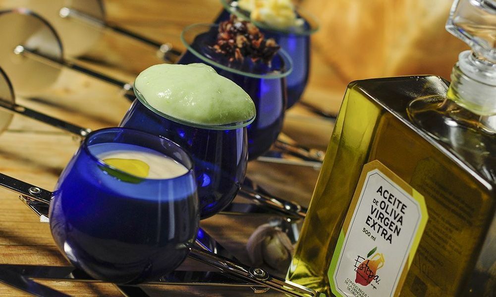 Mazamorra de queso hecha con aceite de oliva virgen extra hojiblanca