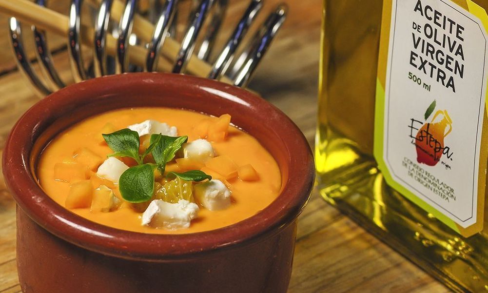 Salmorejo de Melocotón con Tofu
