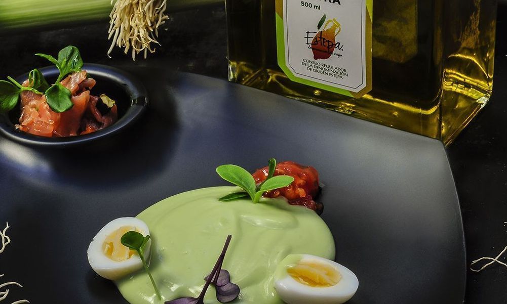 Salmorejo de aguacate