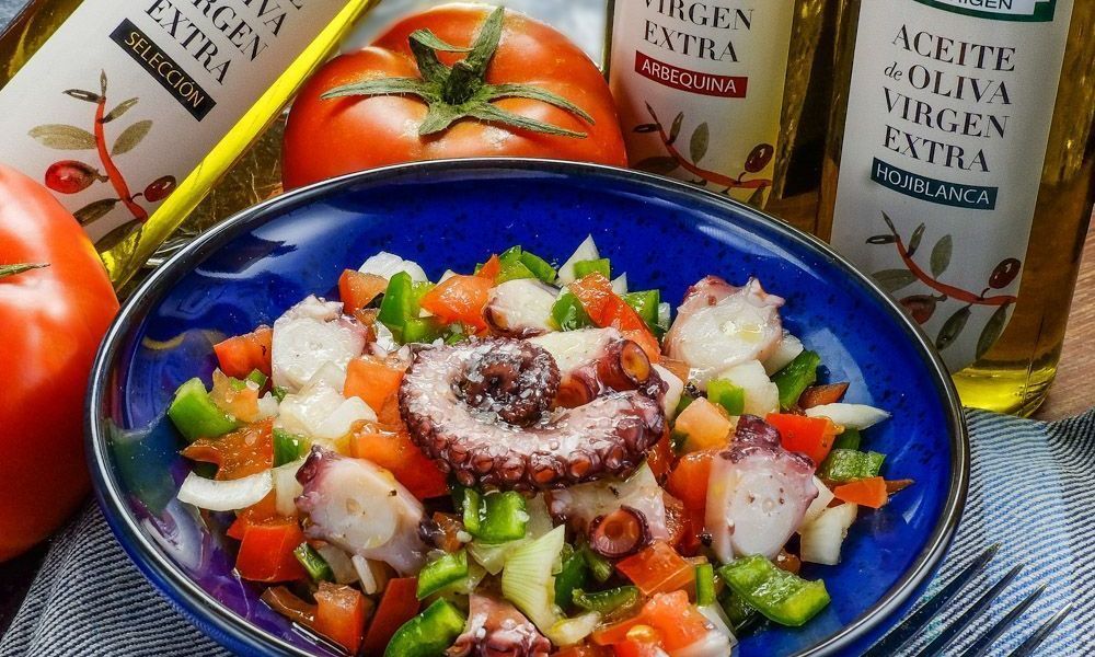 Salpicón de pulpo canario elaborado con el mejor virgen extra