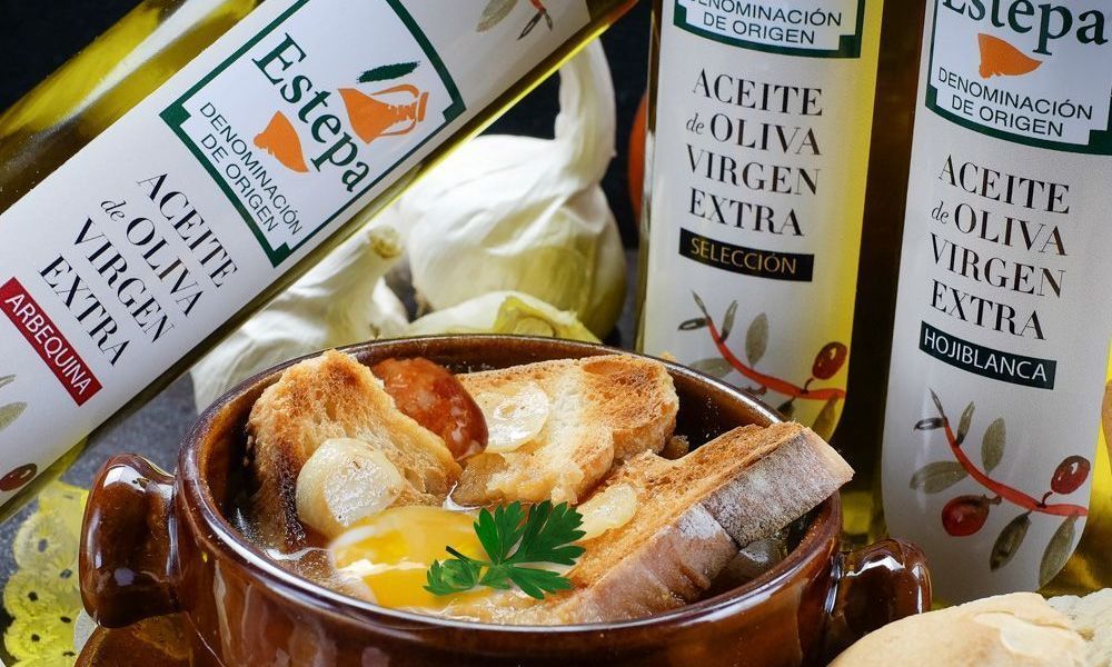 Sopa de ajo elaborada con un excelente virgen extra