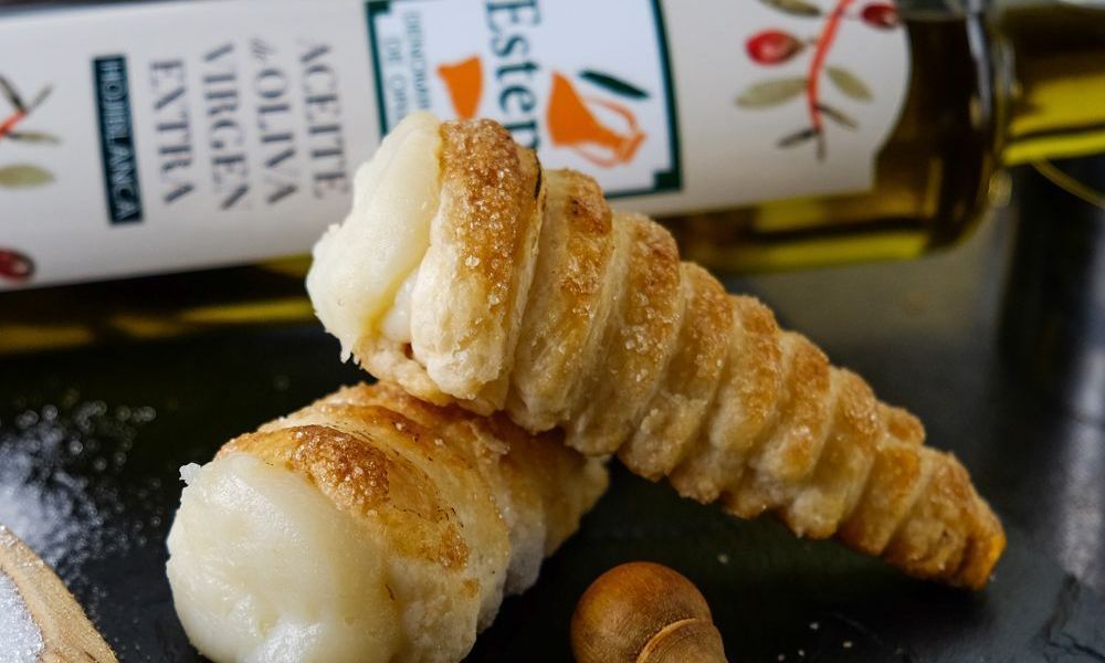 Canutillos hechos con aceite de oliva virgen extra Canutillos elaborados con el mejor virgen extra