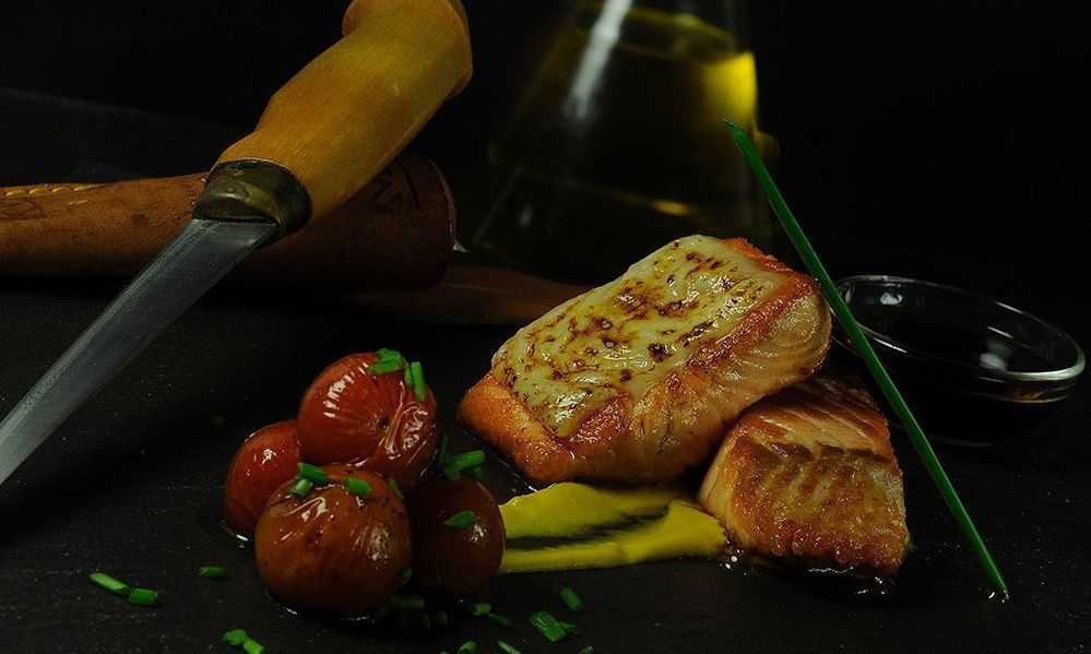 Salmón gratinado elaborado con el mejor virgen extra