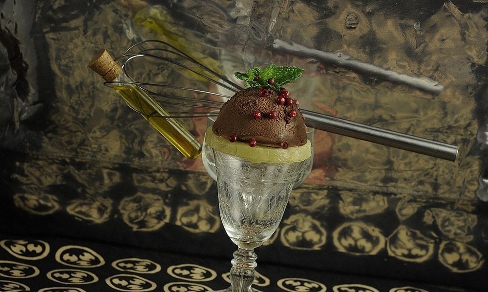 Mousse de chocolate al aceite de oliva y piña