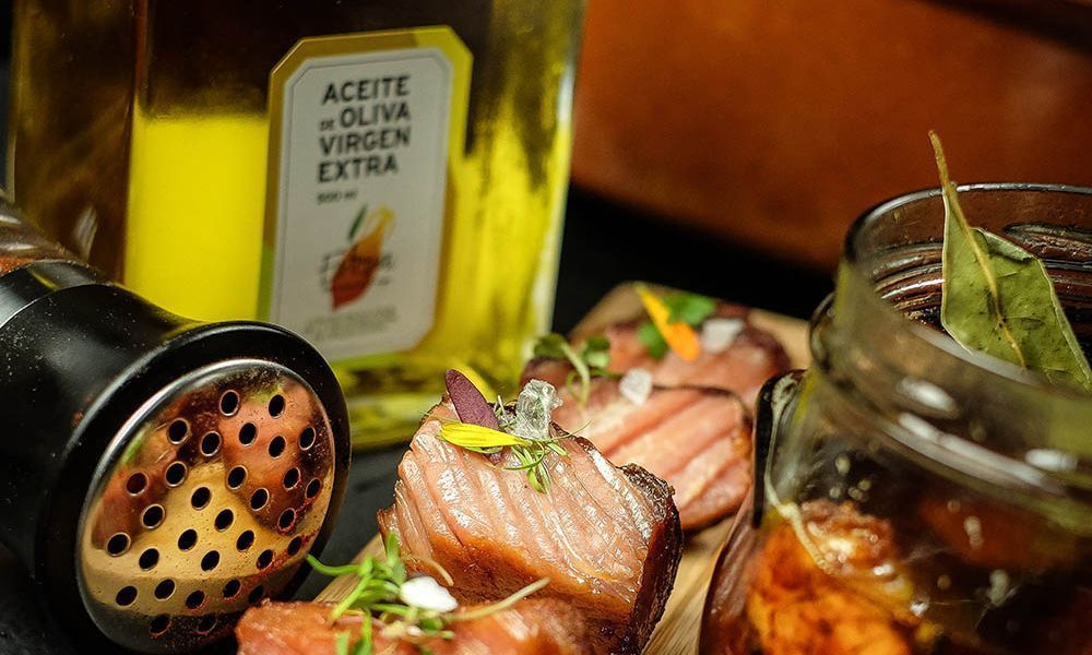 Lomo de orza elaborado con aceite de oliva virgen extra Lomo de orza elaborado con el mejor virgen extra