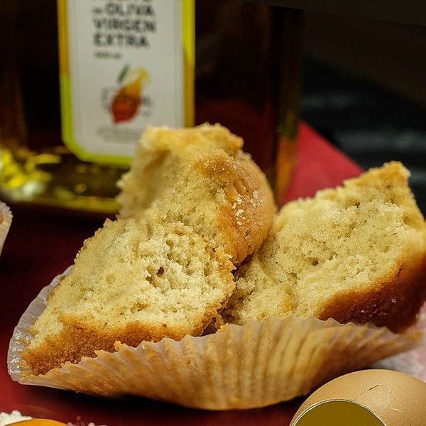 Magdalenas hechas con aceite de oliva virgen extra Magdalenas hechas con el mejor virgen extra