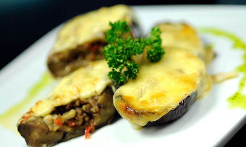 Berenjenas rellenas con aceite de oliva virgen extra Berenjenas rellanas elaboradas con AOVE de la DOP Estepa