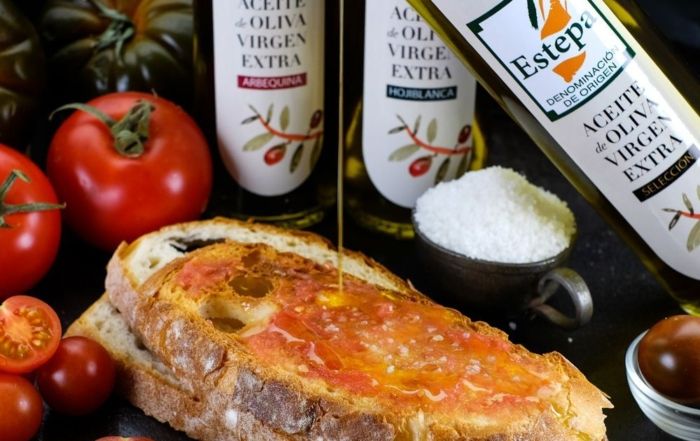 Pan con tomate y aceite de oliva virgen extra