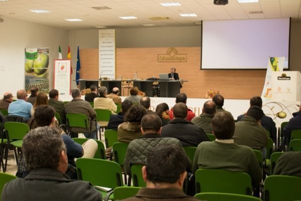 Andrés Porras durante la conferencia