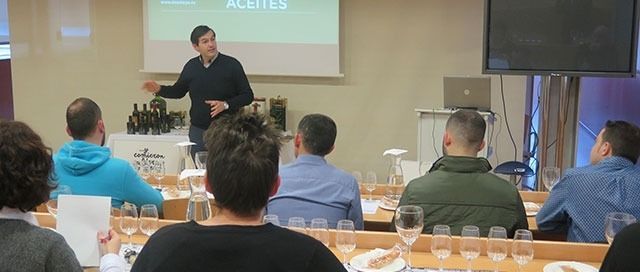 cata de aceite de oliva virgen extra