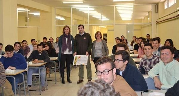 Encuentro en la Escuela de Ingenieros Técnicos