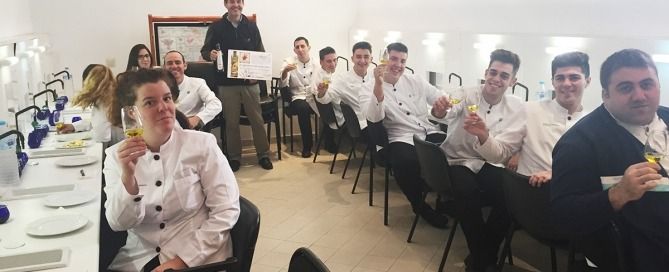 cata en escuela de hostelería de Málaga