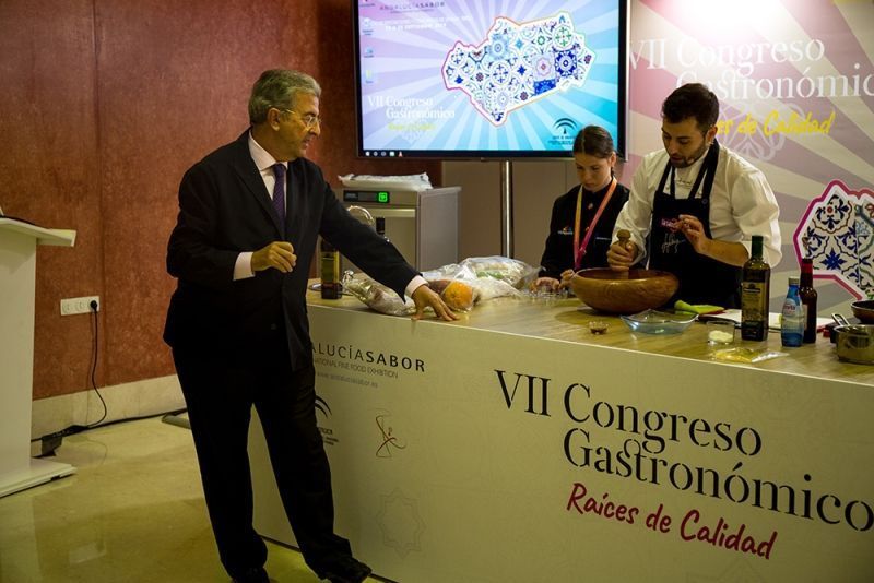 Aceite de Oliva Virgen Extra DOP Estepa en la historia del salmorejo