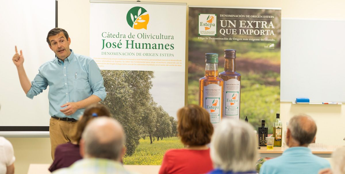 Charla sobre aove en Herrera